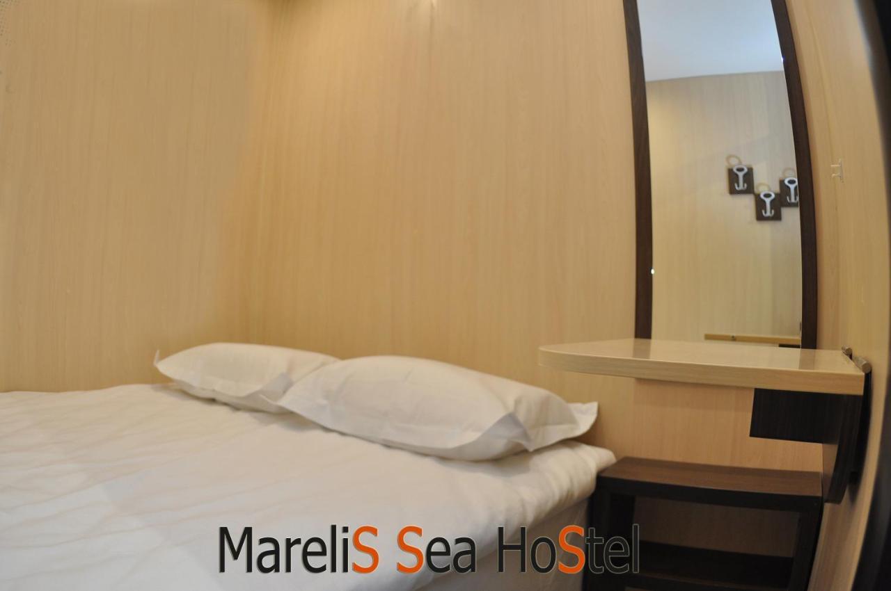 Marelis Sea Hostel Varna Exteriör bild