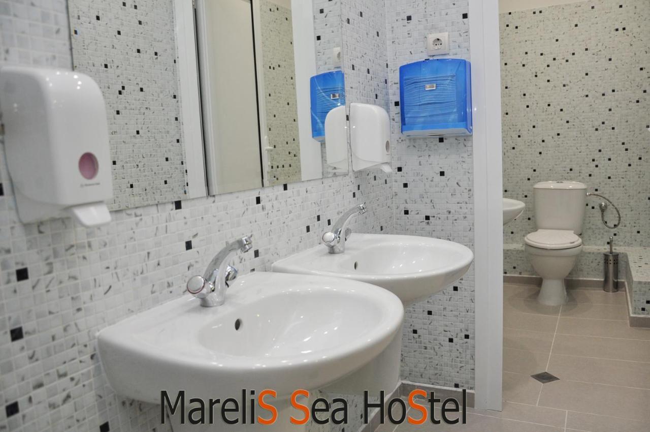 Marelis Sea Hostel Varna Exteriör bild