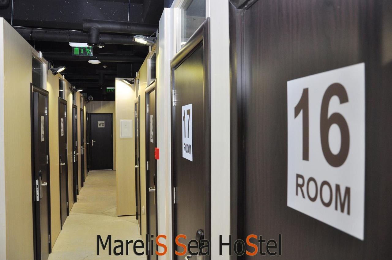 Marelis Sea Hostel Varna Exteriör bild