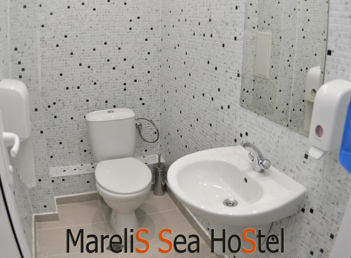 Marelis Sea Hostel Varna Exteriör bild