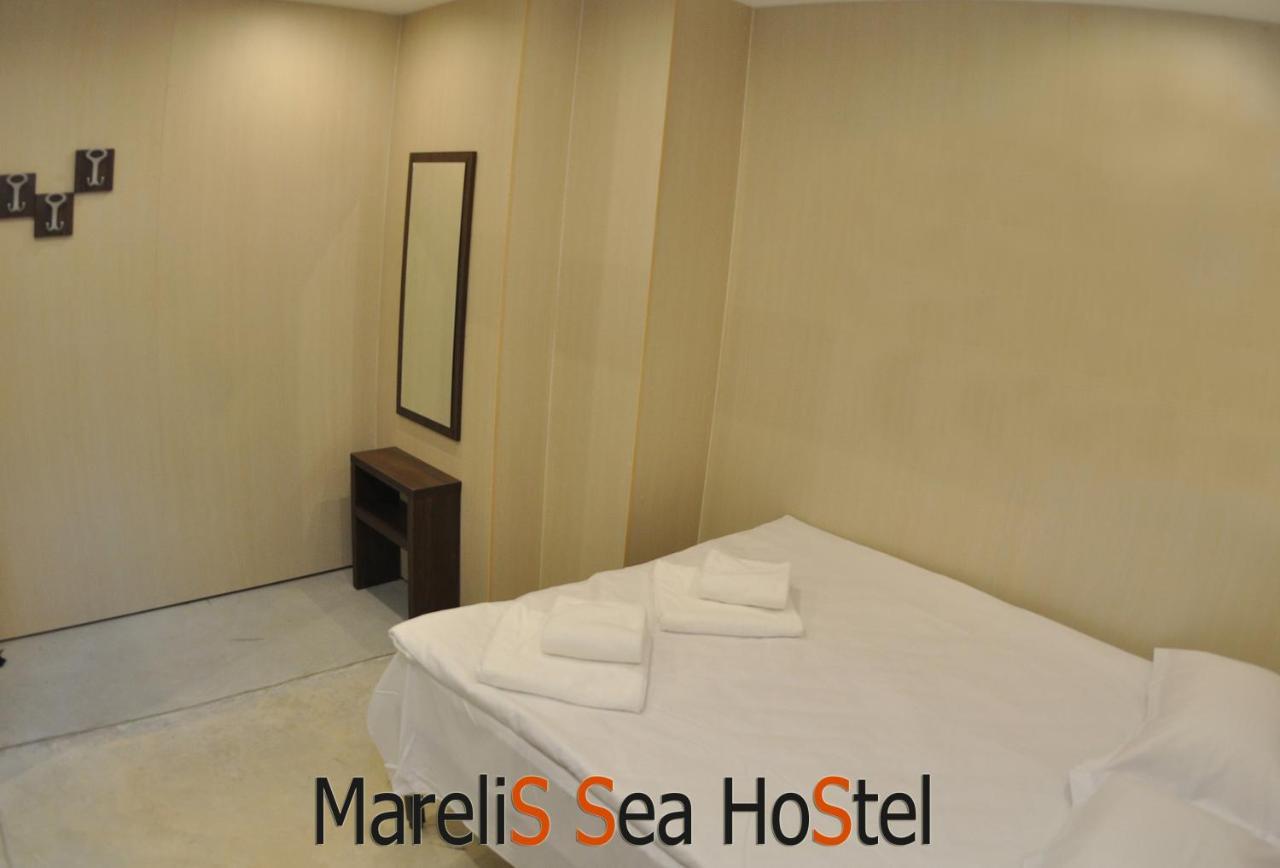 Marelis Sea Hostel Varna Exteriör bild