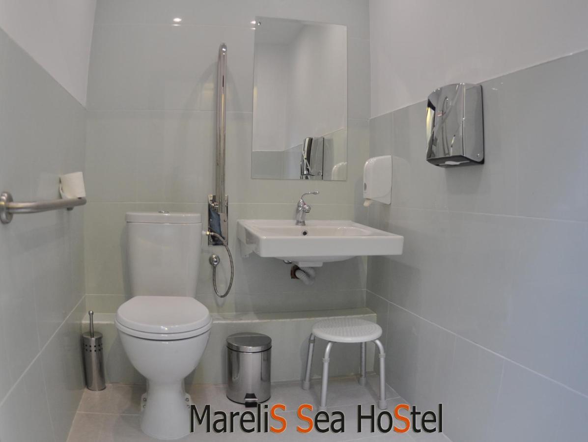 Marelis Sea Hostel Varna Exteriör bild